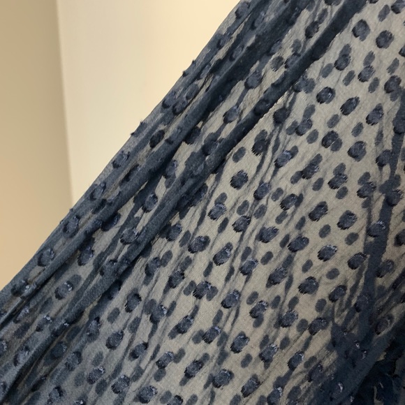 Rainn Navy Blue Sheer Blouse - Size Medium - Picture 9 of 10